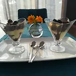 Corona B&B Oda ve Kahvaltı Sinj