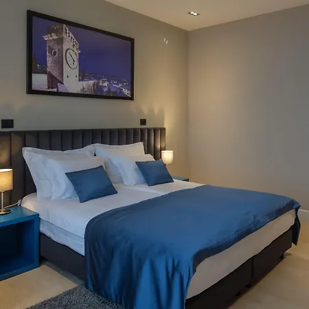 Corona B&B 4* Sinj